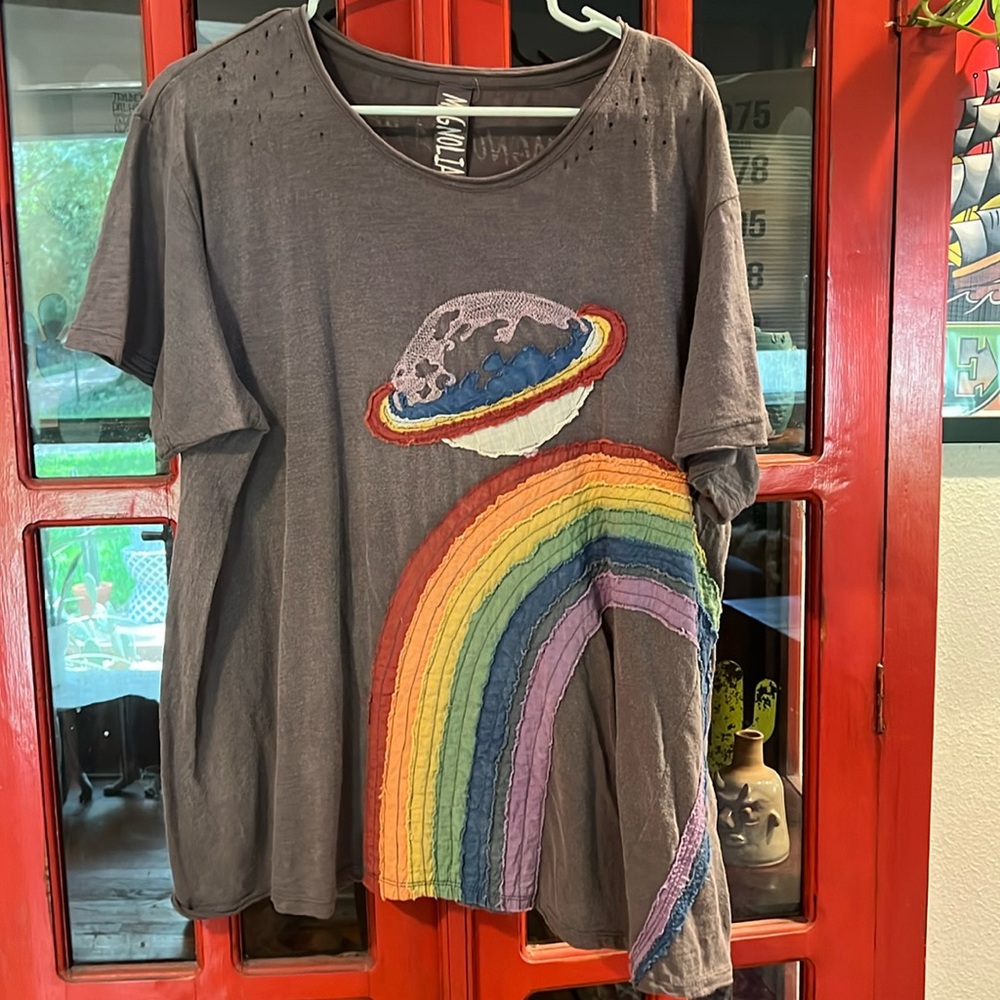 Magnolia Pearl Gray Top with Rainbow and Planet Design